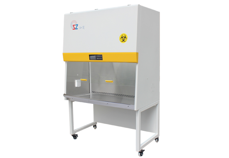 Laminar Flow Cabinet vs Biosafety Cabinet
